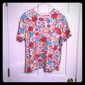 White stag colorful tee